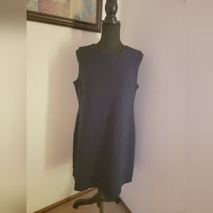 Dress sleeveless
